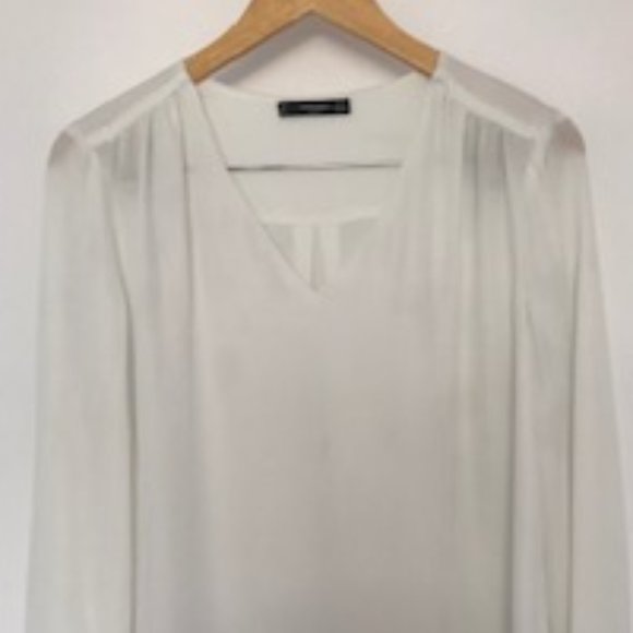 White Blouse - Picture 2 of 6